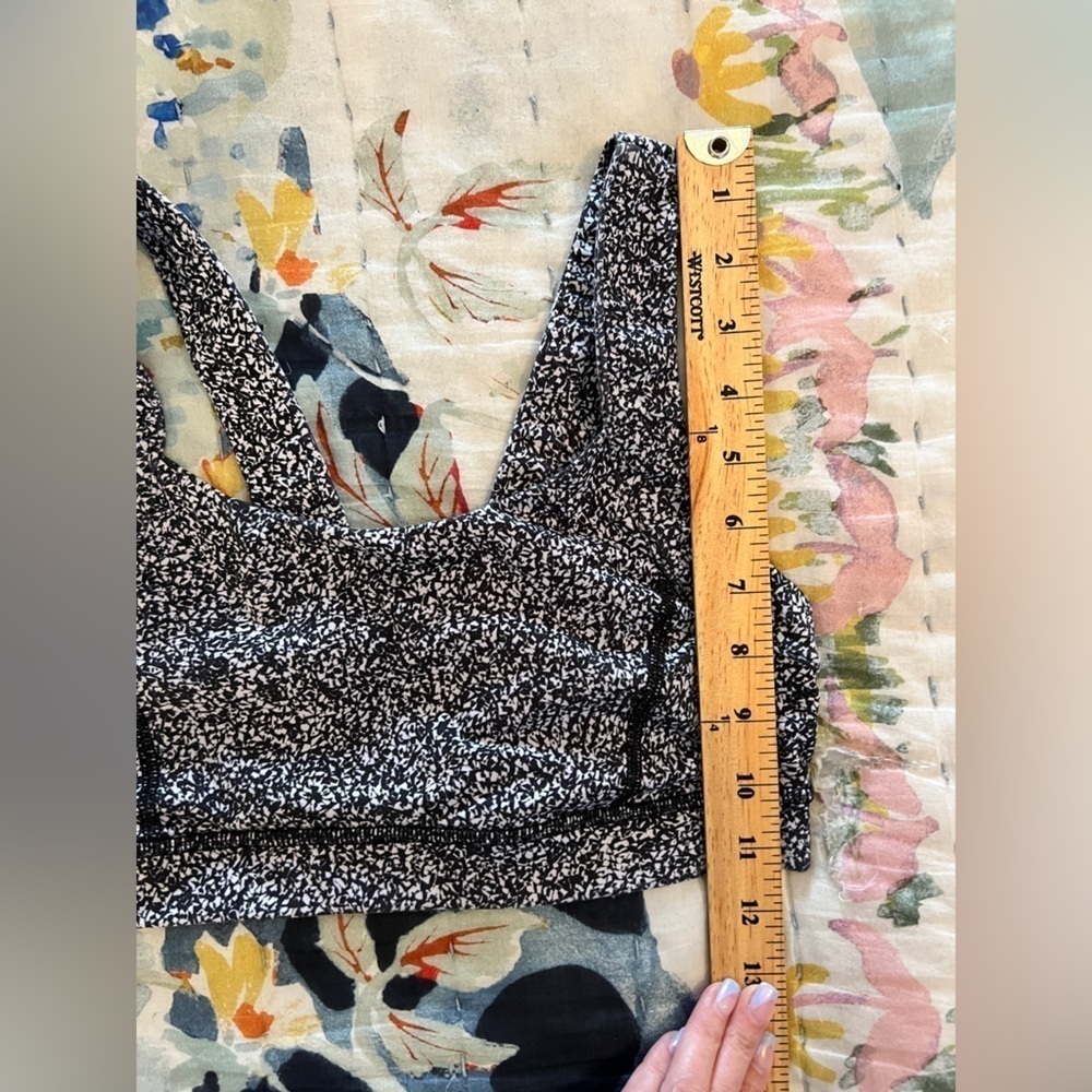 LULULEMON 6 Pavement Pusher Sports Bra NO PADS - Picture 4 of 8